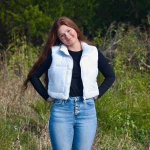 NEW- white cropped vest